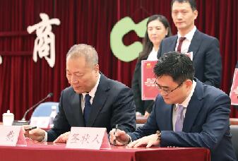1540434156826011120.jpg 男装张永强.jpg